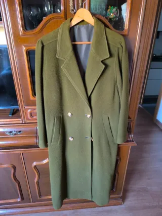 Abrigo largo de paño de mujer verde