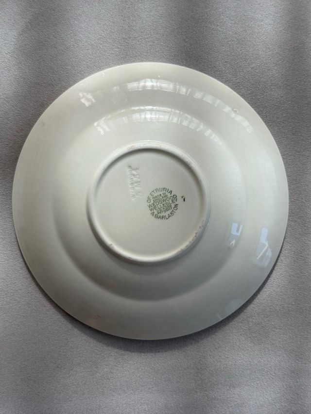Set 2 Platos Wedgwood