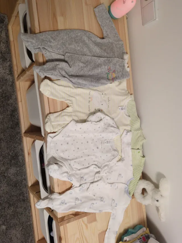 Lote pijamas y bodies bebé 56-60