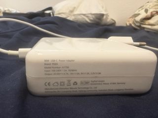 Cargador USB-C MacBook 