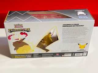 Pokémon Celebraciones Caja con Figura Pikachu VMAX