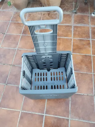Carrito de asistencia plegable gris