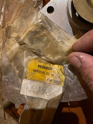 Bomba de água Peugeot 504