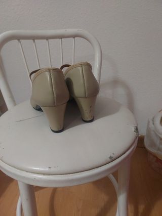 Zapatos Flamenco Beige Talla 37
