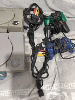 2x PlayStation 1 (PS1) Gris