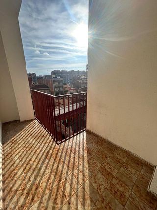 Piso en alquiler en Sant Andreu de Palomar en Barcelona