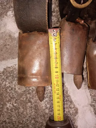 Cencerros antiguos de campana