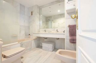 Piso en venta en Nueva Andalucía centro en Marbella