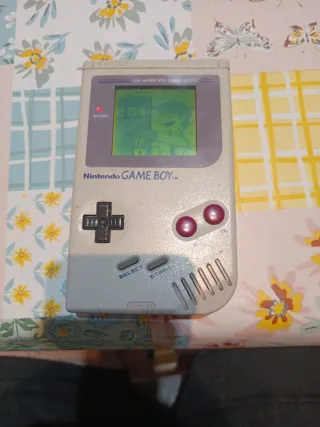 Nintendo Game Boy Gris