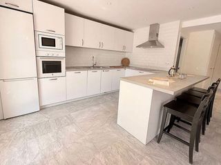 Piso en venta en Nueva Andalucía centro en Marbella
