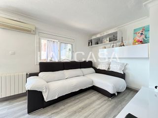 Piso en venta en Les Roquetes en Barcelona