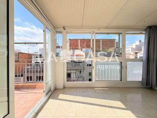 Piso en venta en Les Roquetes en Barcelona