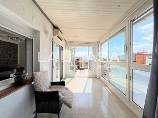 Piso en venta en Les Roquetes en Barcelona