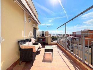 Piso en venta en Les Roquetes en Barcelona