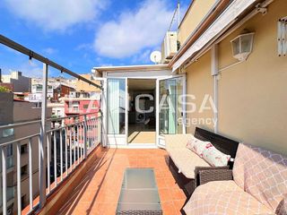 Piso en venta en Les Roquetes en Barcelona