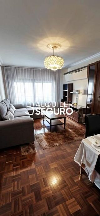 Piso en alquiler en Tenderina Alta - Fozaneldi en Oviedo