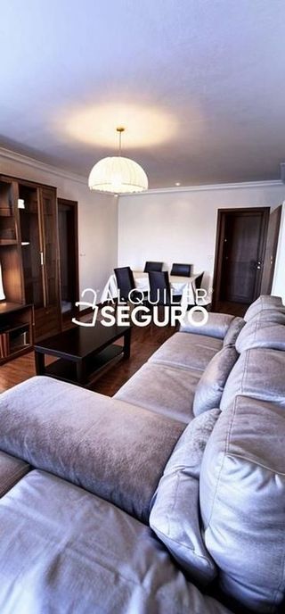 Piso en alquiler en Tenderina Alta - Fozaneldi en Oviedo