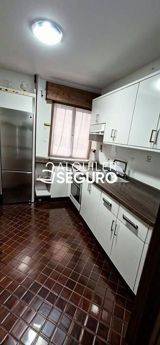Piso en alquiler en Tenderina Alta - Fozaneldi en Oviedo