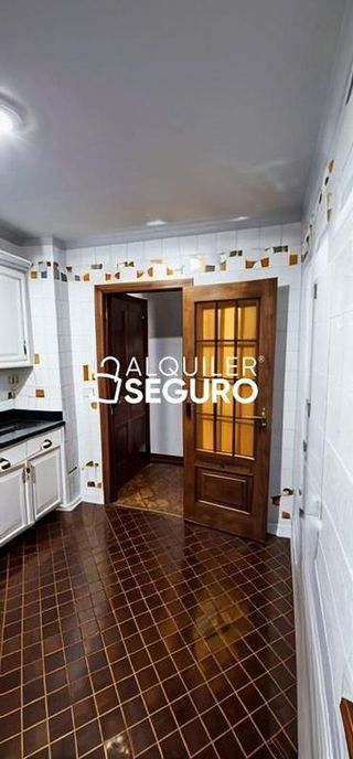 Piso en alquiler en Tenderina Alta - Fozaneldi en Oviedo