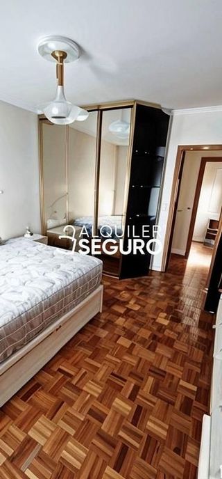 Piso en alquiler en Tenderina Alta - Fozaneldi en Oviedo