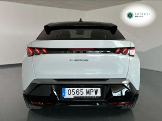 Peugeot e-3008 GT Eléctrico 157kW