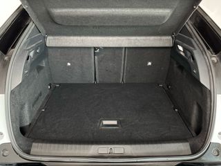 Peugeot e-3008 GT Eléctrico 157kW