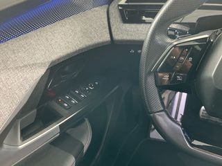 Peugeot e-3008 GT Eléctrico 157kW
