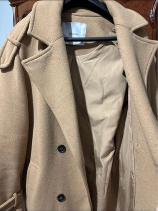 Abrigo largo Bershka doble botonadura