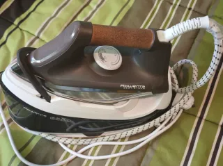 Centro de planchado Rowenta Easy Steam