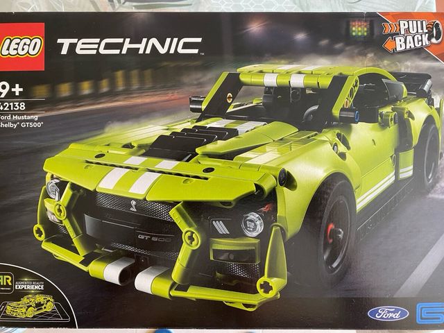 LEGO Technic Ford Mustang Shelby GT500
