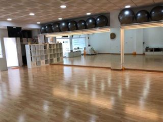 Local comercial en venta en Playa Bajadilla - Puertos en Marbella