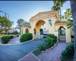 Piso en alquiler en Nagüeles Alto en Marbella