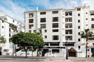 Piso en alquiler en Puerto Banús en Marbella
