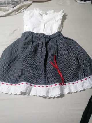 Traje de espigadora blanco y negro