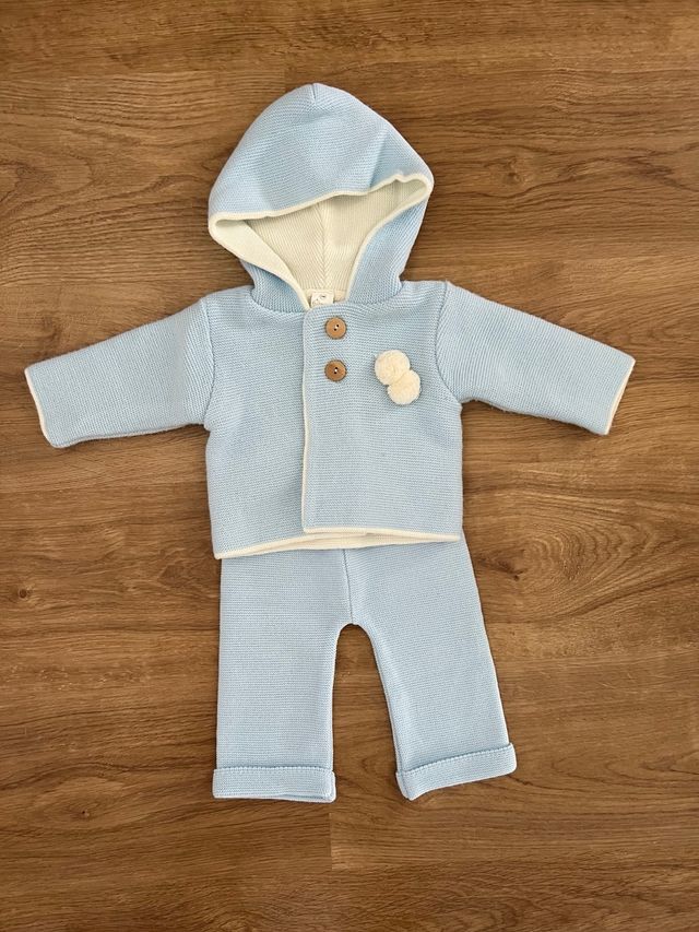 Conjunto abrigo y polaina bebé 3 meses
