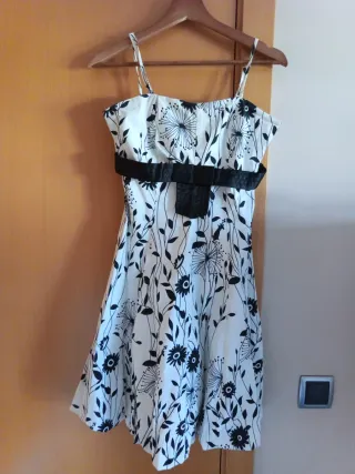 Vestido de fiesta blanco y negro