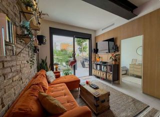 Piso en alquiler en El Camp de l'Arpa del Clot en Barcelona
