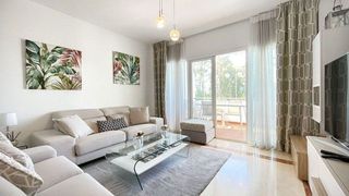 Dúplex en venta en Nueva Andalucía centro en Marbella