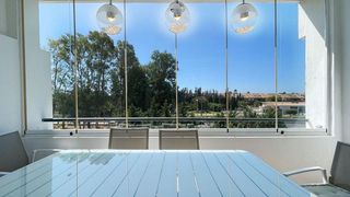 Dúplex en venta en Nueva Andalucía centro en Marbella
