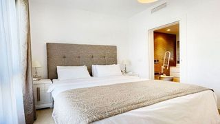 Dúplex en venta en Nueva Andalucía centro en Marbella