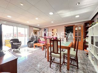Piso en venta en Artigas - Llefià en Badalona