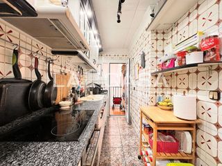 Piso en venta en Artigas - Llefià en Badalona
