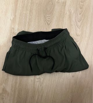 Bañador verde con redecilla interior