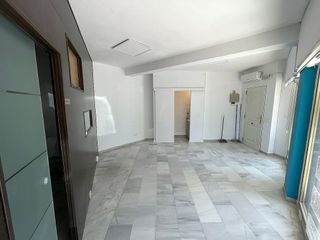 Local comercial en alquiler en Los Jardines de Marbella - La Ermita en Marbella
