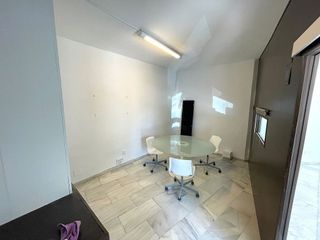 Local comercial en alquiler en Los Jardines de Marbella - La Ermita en Marbella