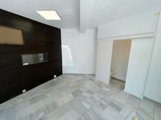Local comercial en alquiler en Los Jardines de Marbella - La Ermita en Marbella