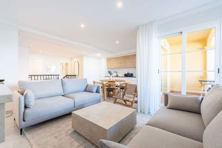Dúplex en alquiler en Nueva Andalucía centro en Marbella