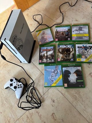 Xbox One S + Mando + 8 Juegos