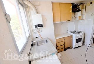 Piso en venta en La FontSanta en Valencia