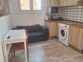 Piso en venta en Valdeacederas en Madrid